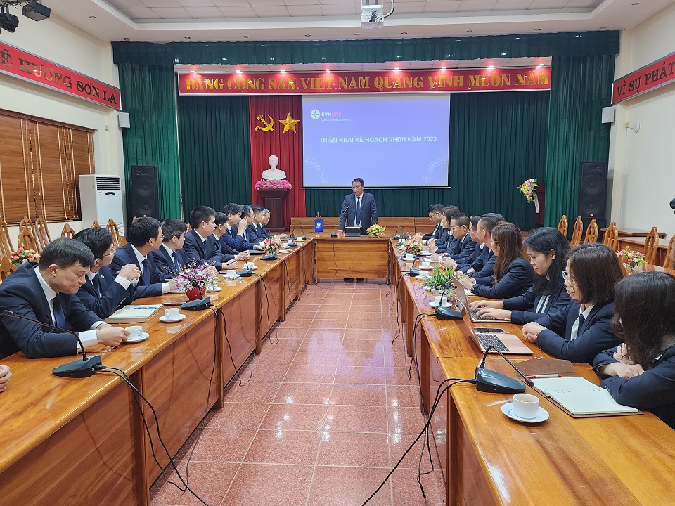 Tin truyền hình: Xây dựng văn hóa doanh nghiệp trong PC Sơn La